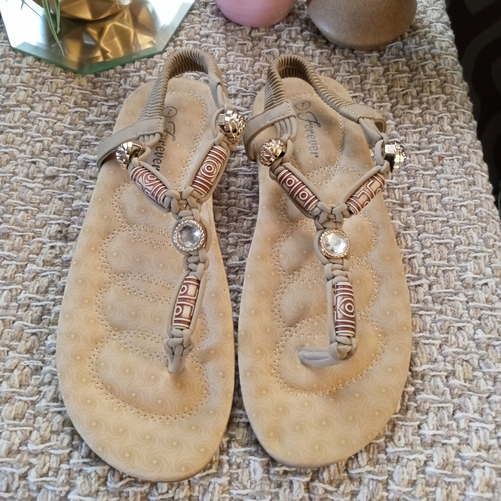 Thong 👡 sandals
